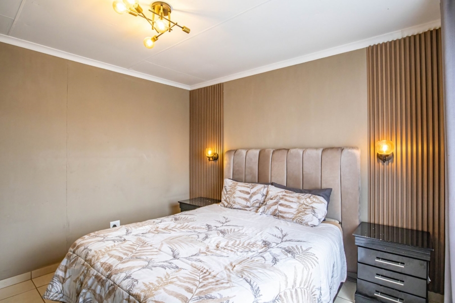 2 Bedroom Property for Sale in The Orchards Gauteng