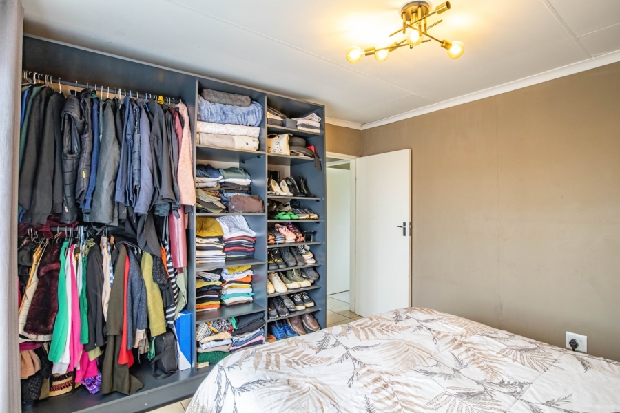 2 Bedroom Property for Sale in The Orchards Gauteng