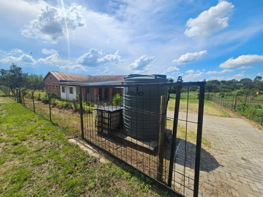  Bedroom Property for Sale in Laezonia Gauteng