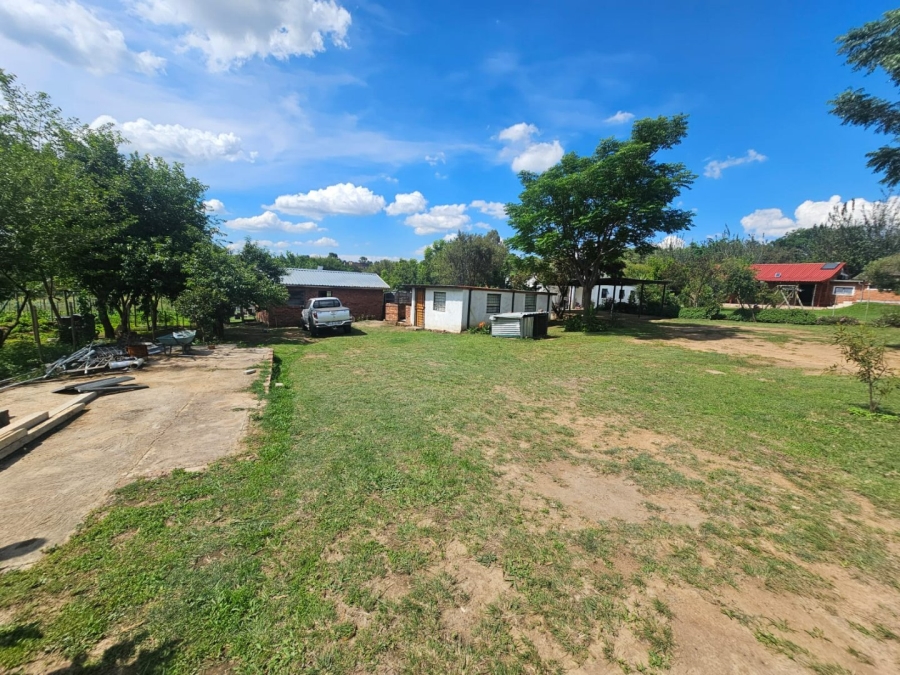  Bedroom Property for Sale in Laezonia Gauteng