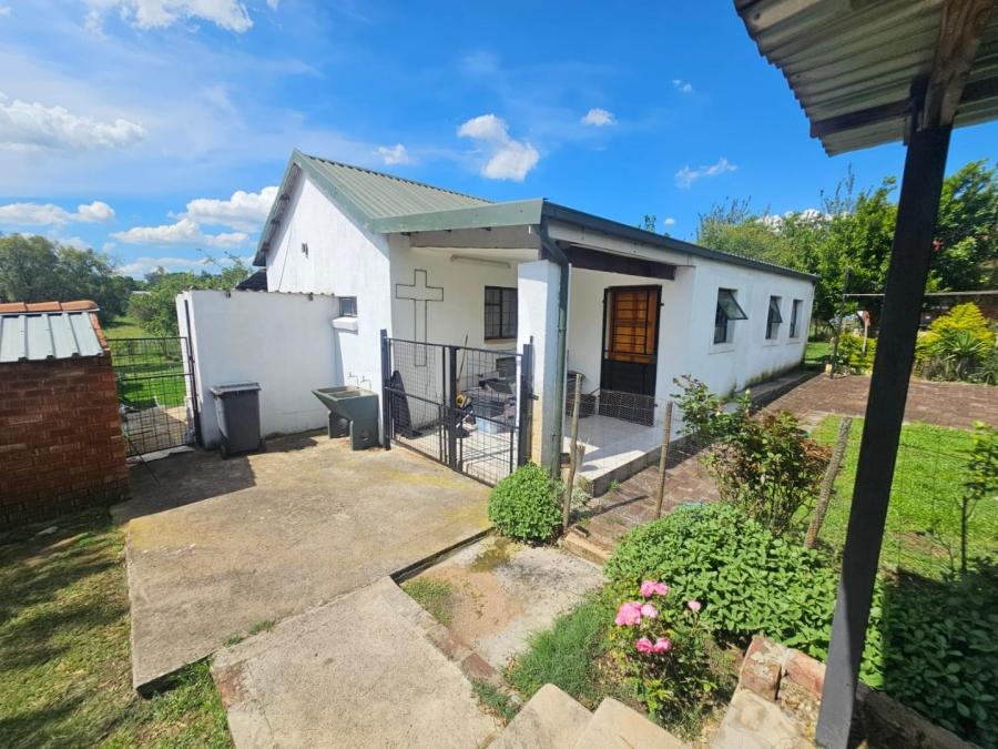  Bedroom Property for Sale in Laezonia Gauteng