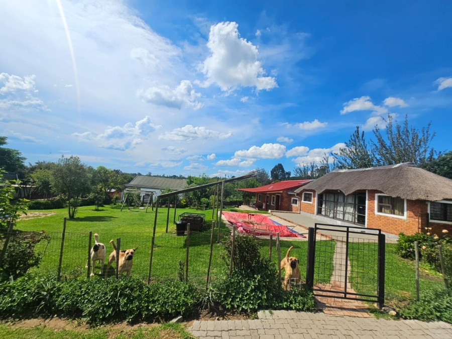  Bedroom Property for Sale in Laezonia Gauteng