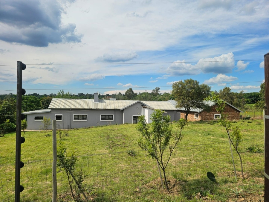  Bedroom Property for Sale in Laezonia Gauteng