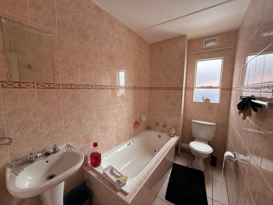 3 Bedroom Property for Sale in Risana Gauteng