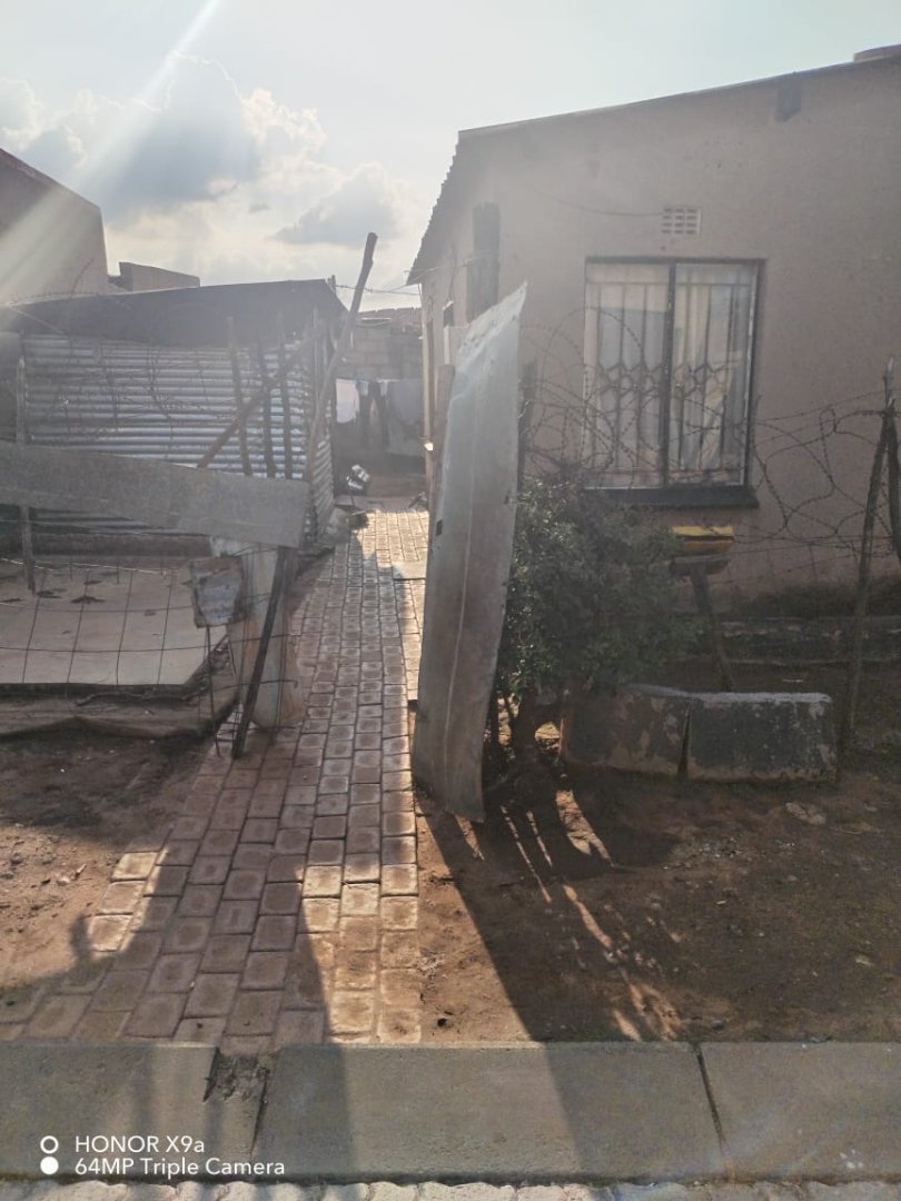 5 Bedroom Property for Sale in Tembisa Central Gauteng