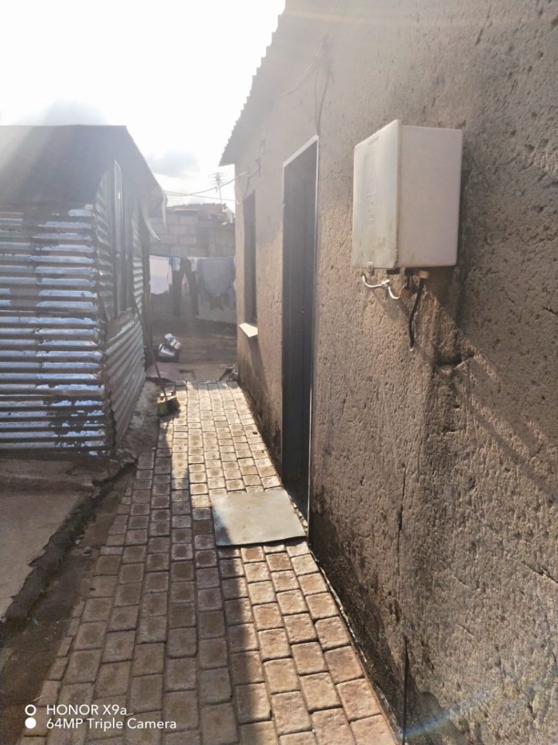 5 Bedroom Property for Sale in Tembisa Central Gauteng