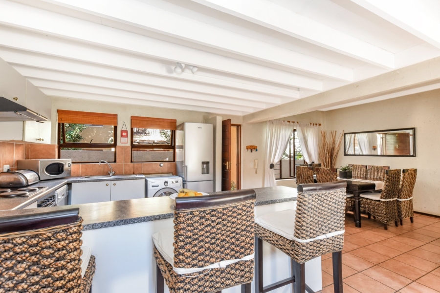 To Let 2 Bedroom Property for Rent in Douglasdale Gauteng