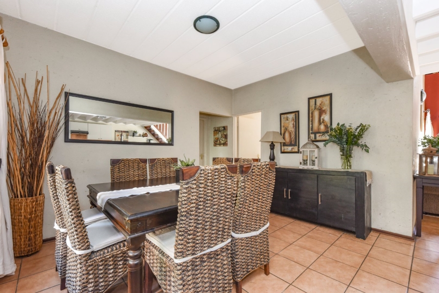 To Let 2 Bedroom Property for Rent in Douglasdale Gauteng