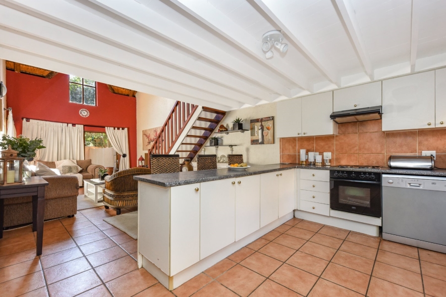 To Let 2 Bedroom Property for Rent in Douglasdale Gauteng