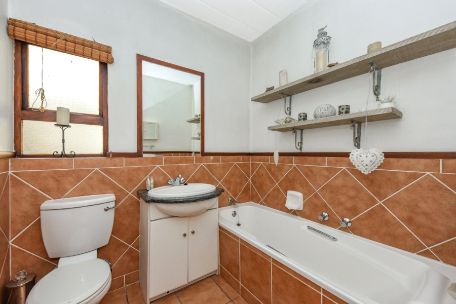 To Let 2 Bedroom Property for Rent in Douglasdale Gauteng