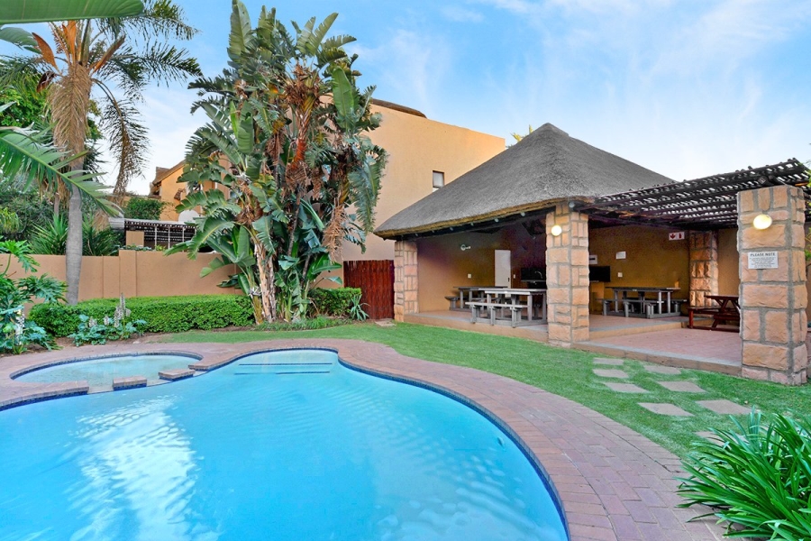 To Let 2 Bedroom Property for Rent in Douglasdale Gauteng