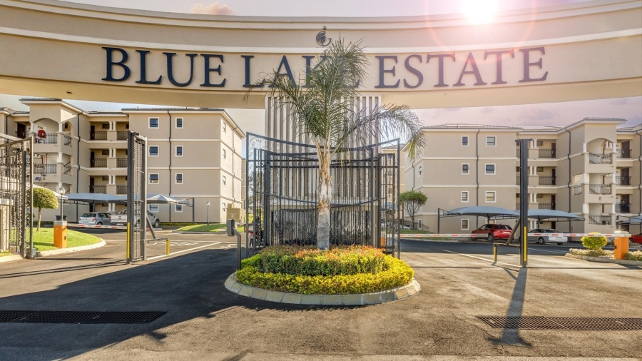 To Let 2 Bedroom Property for Rent in Blue Hills Gauteng