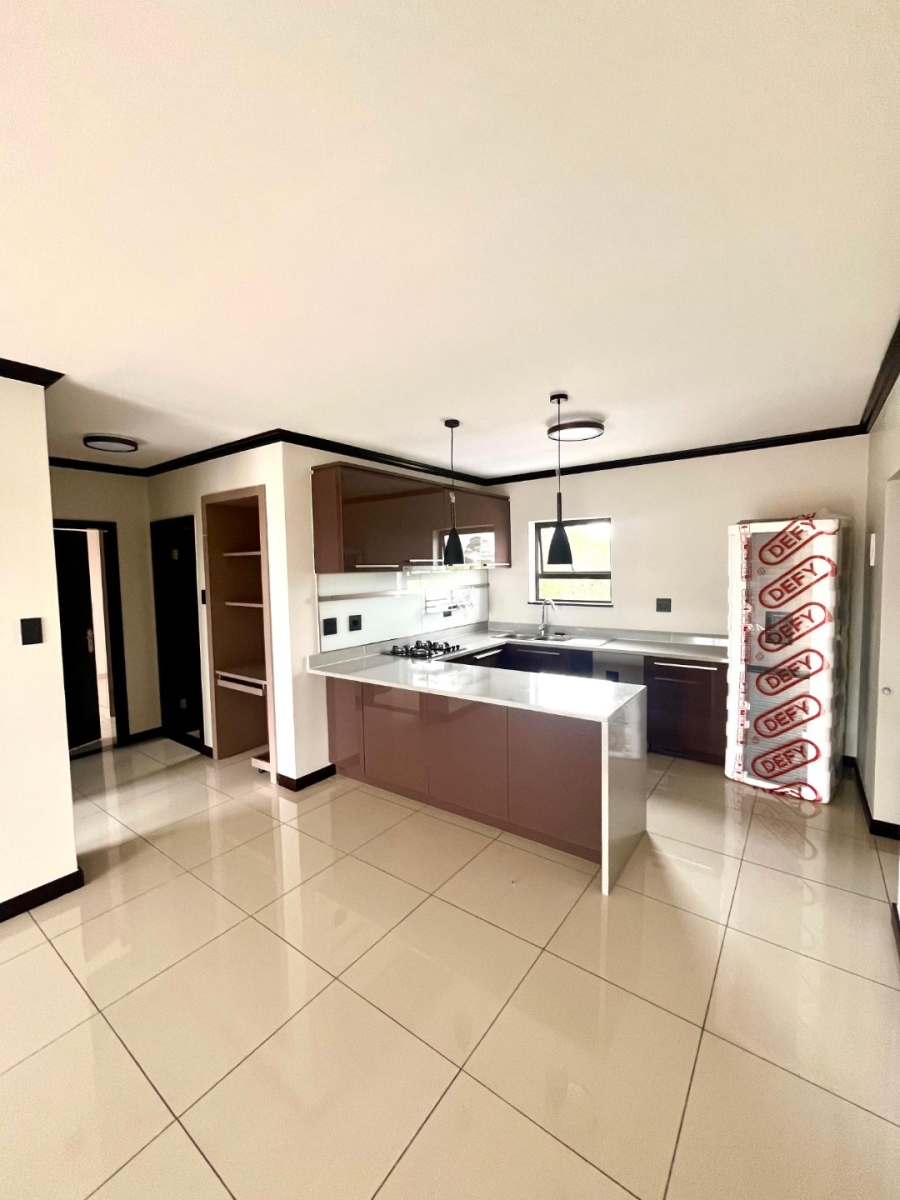 To Let 2 Bedroom Property for Rent in Blue Hills Gauteng