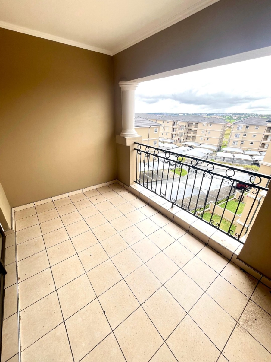 To Let 2 Bedroom Property for Rent in Blue Hills Gauteng