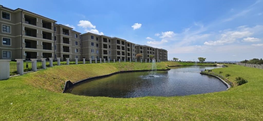 To Let 2 Bedroom Property for Rent in Blue Hills Gauteng