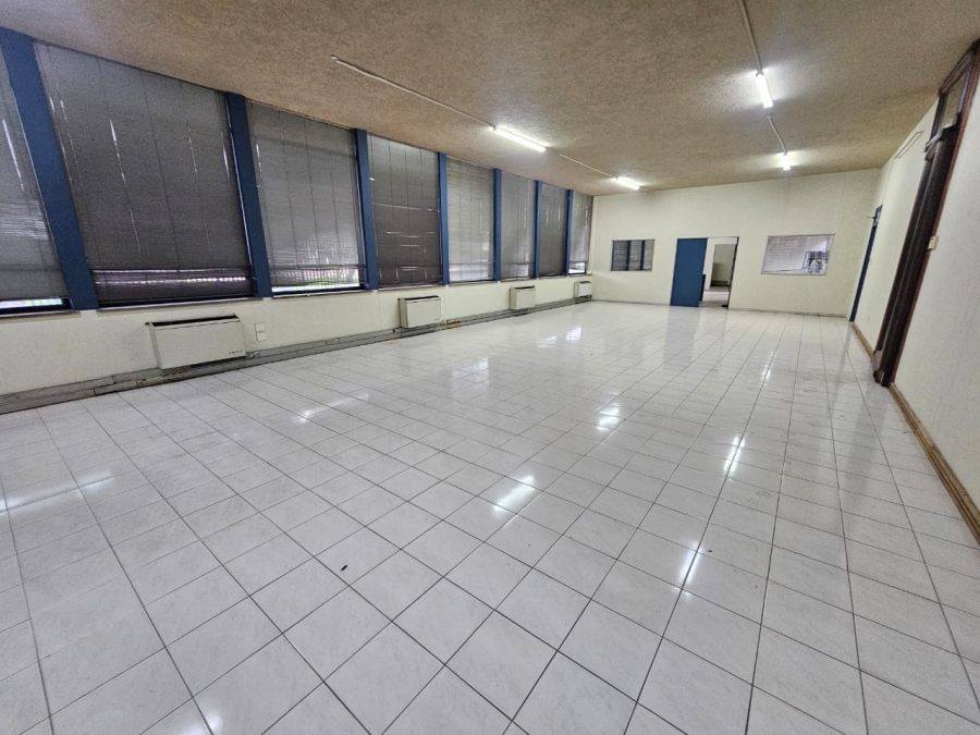 Commercial Property for Sale in Koedoespoort Industrial Gauteng