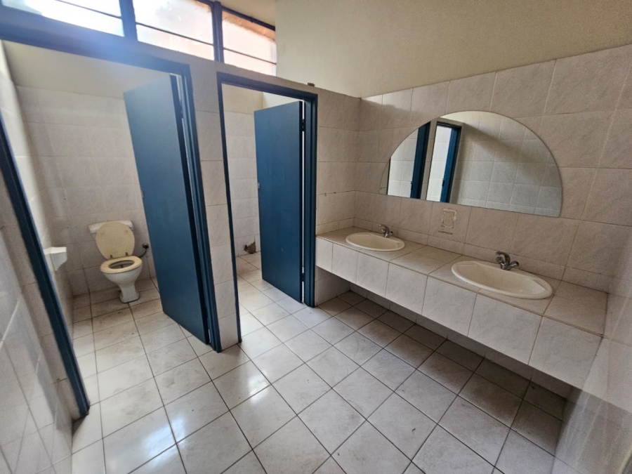 Commercial Property for Sale in Koedoespoort Industrial Gauteng