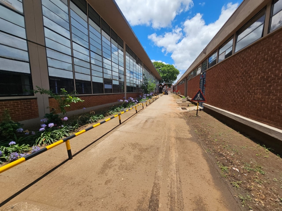 Commercial Property for Sale in Koedoespoort Industrial Gauteng