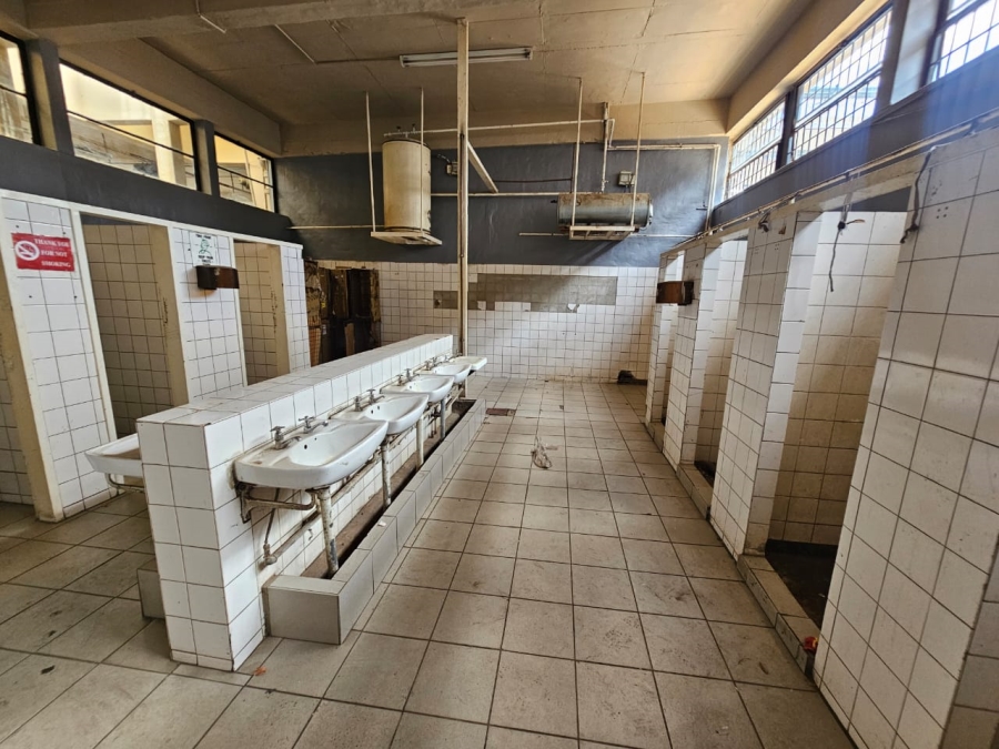 Commercial Property for Sale in Koedoespoort Industrial Gauteng