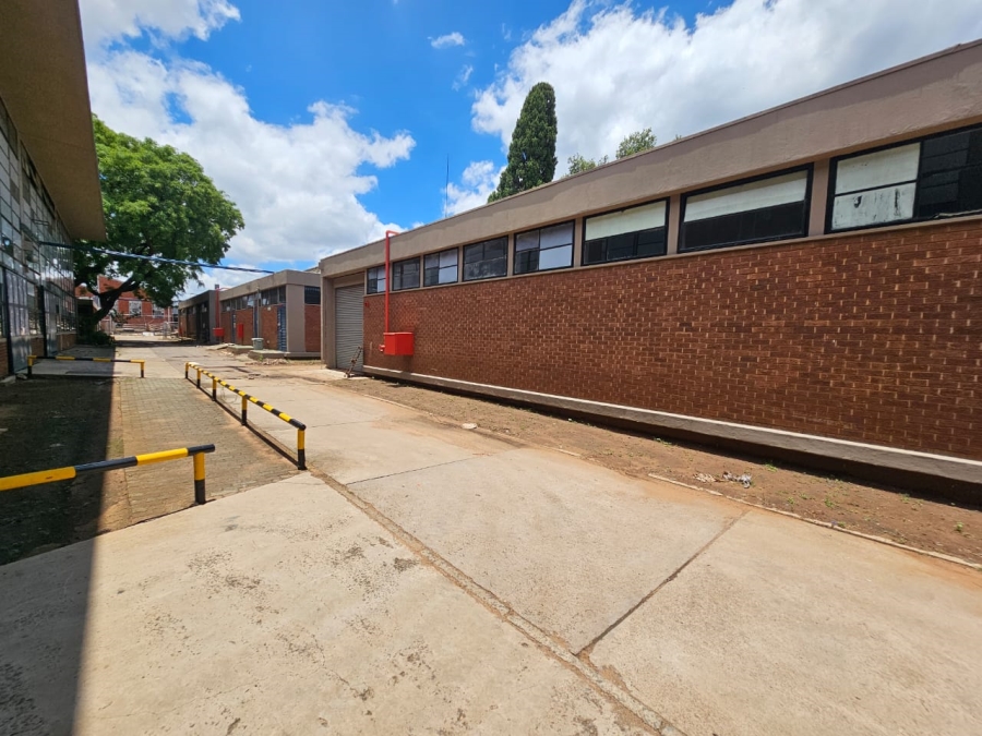Commercial Property for Sale in Koedoespoort Industrial Gauteng
