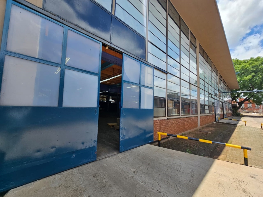 Commercial Property for Sale in Koedoespoort Industrial Gauteng