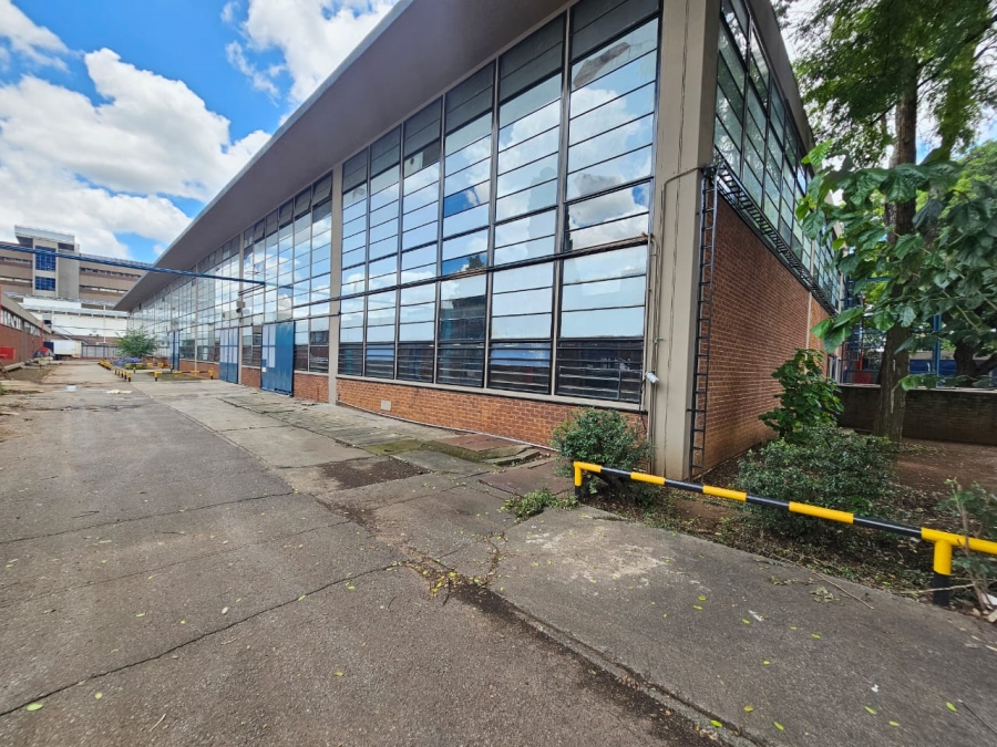 Commercial Property for Sale in Koedoespoort Industrial Gauteng