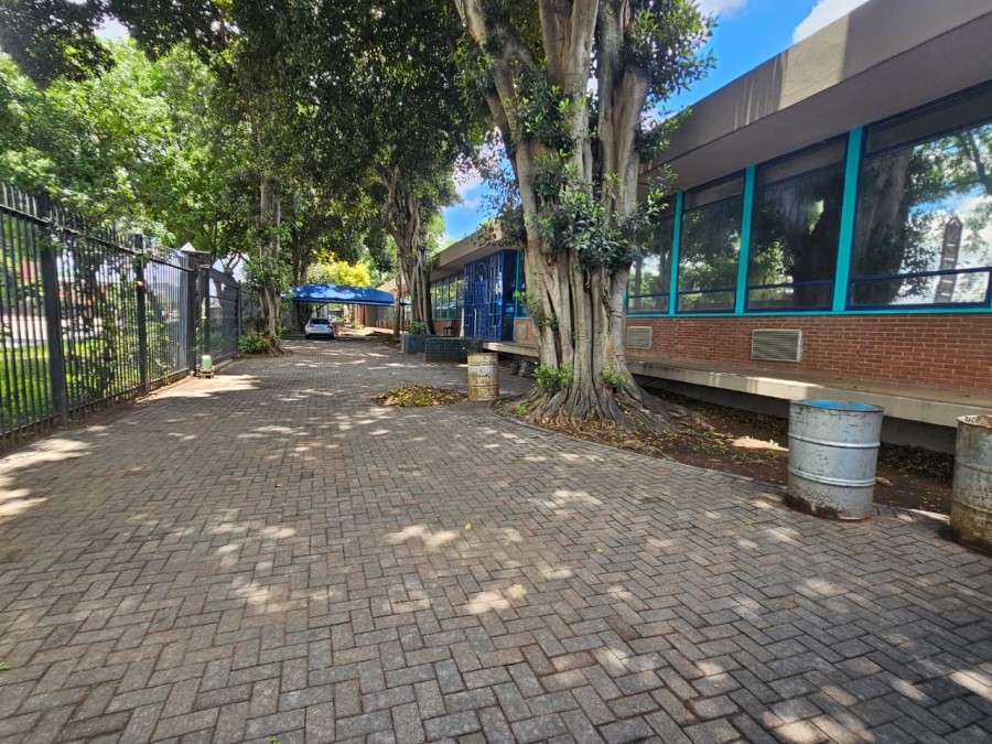 Commercial Property for Sale in Koedoespoort Industrial Gauteng