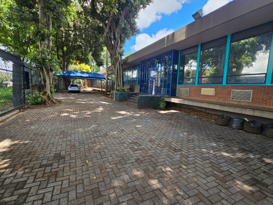 Commercial Property for Sale in Koedoespoort Industrial Gauteng