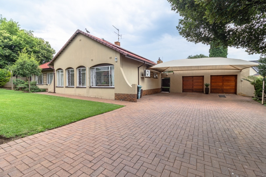 3 Bedroom Property for Sale in Brackenhurst Gauteng