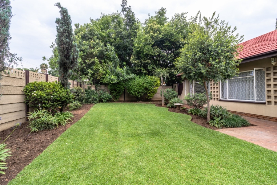 3 Bedroom Property for Sale in Brackenhurst Gauteng