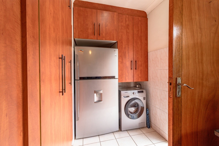 3 Bedroom Property for Sale in Brackenhurst Gauteng