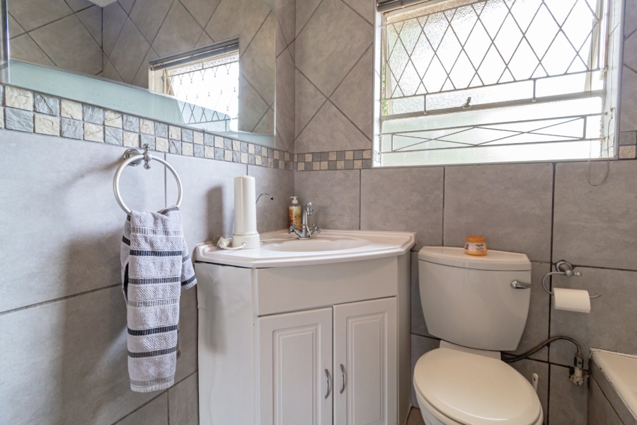 3 Bedroom Property for Sale in Brackenhurst Gauteng