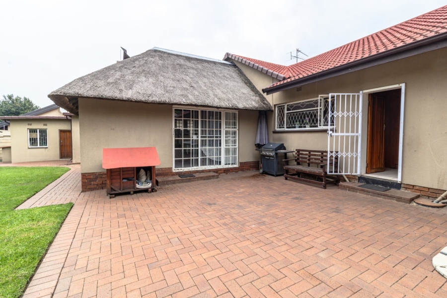 3 Bedroom Property for Sale in Brackenhurst Gauteng