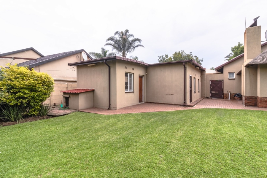3 Bedroom Property for Sale in Brackenhurst Gauteng