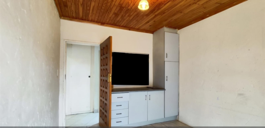 5 Bedroom Property for Sale in Bakerton Gauteng