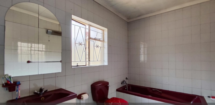 5 Bedroom Property for Sale in Bakerton Gauteng