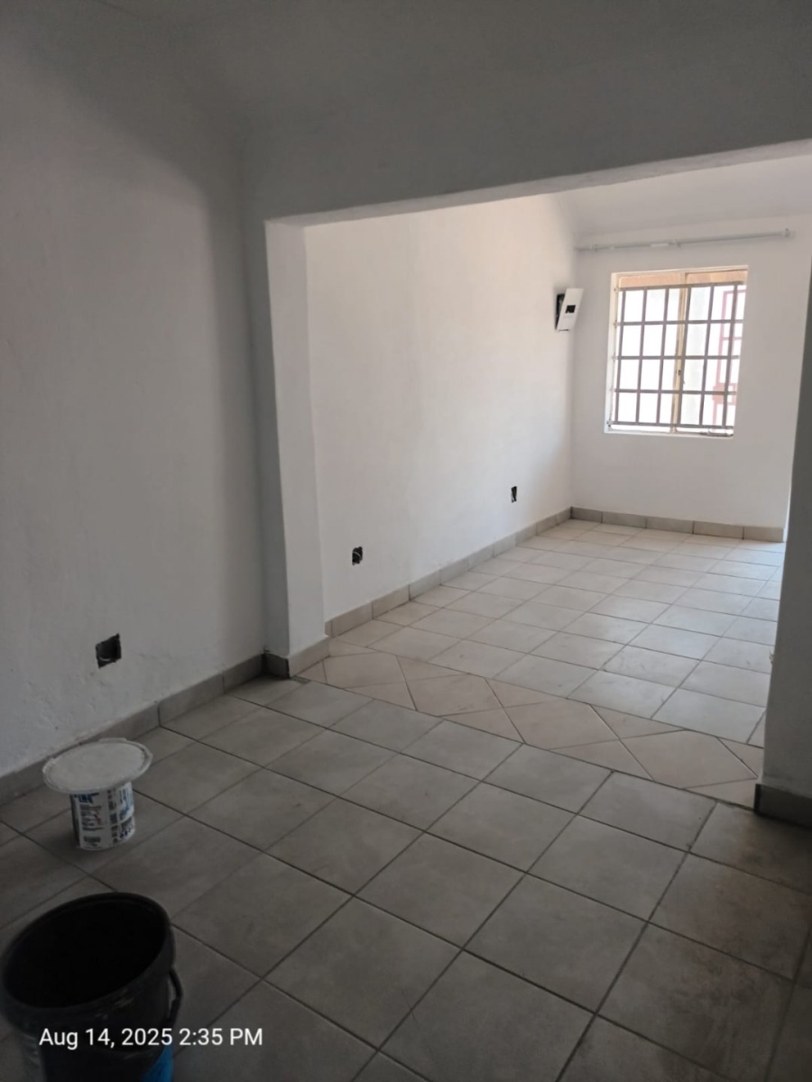 To Let 1 Bedroom Property for Rent in President Park Gauteng