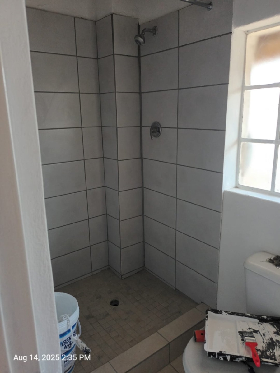 To Let 1 Bedroom Property for Rent in President Park Gauteng