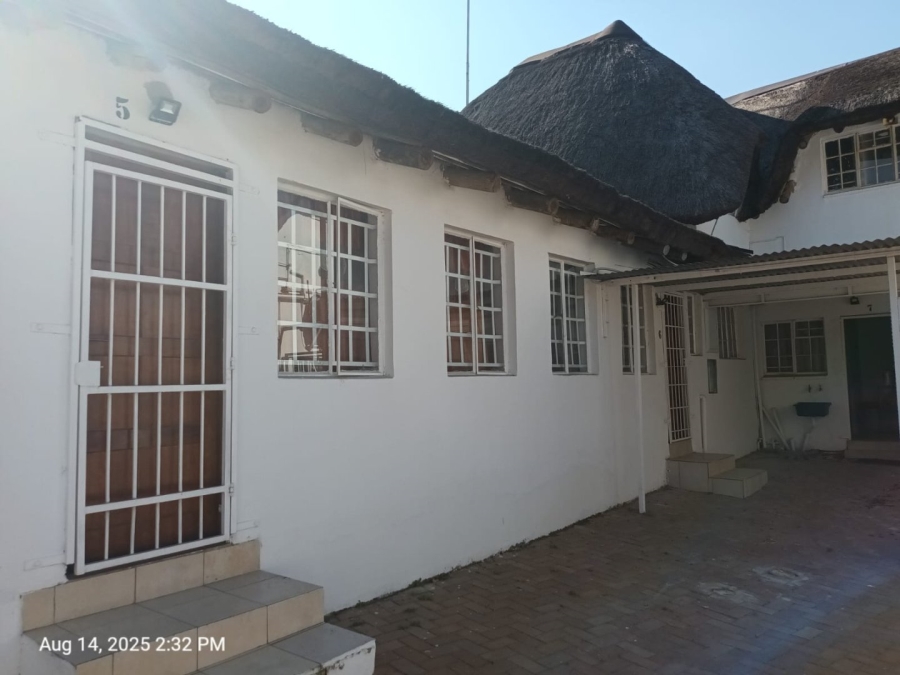 To Let 1 Bedroom Property for Rent in President Park Gauteng