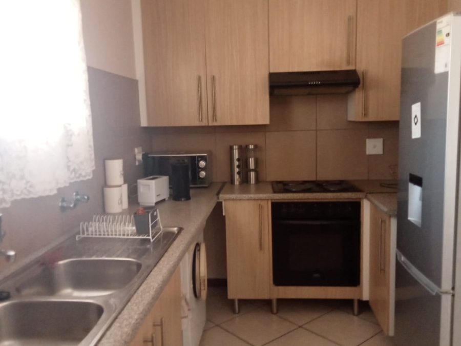 To Let 2 Bedroom Property for Rent in Noordwyk Gauteng