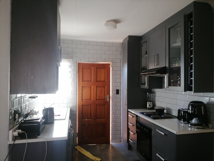 3 Bedroom Property for Sale in Protea Glen Gauteng