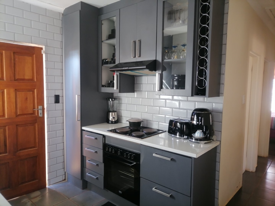 3 Bedroom Property for Sale in Protea Glen Gauteng