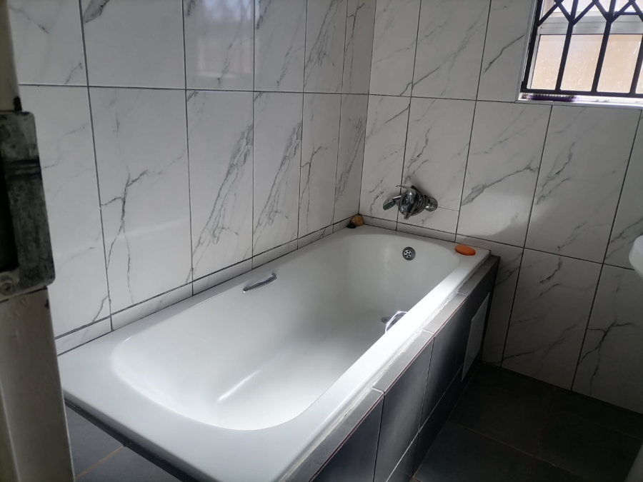 3 Bedroom Property for Sale in Protea Glen Gauteng