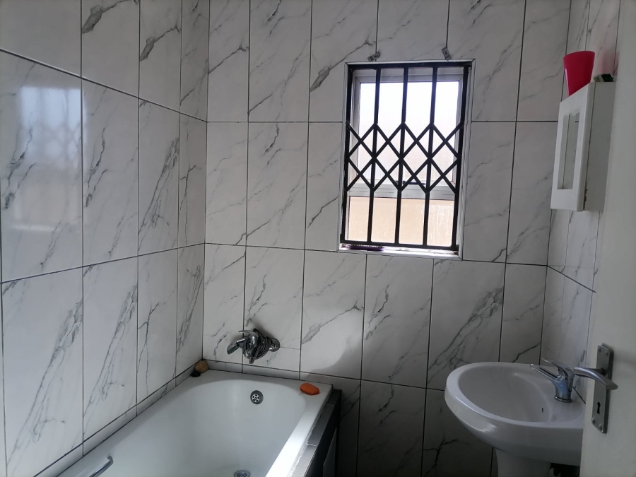 3 Bedroom Property for Sale in Protea Glen Gauteng