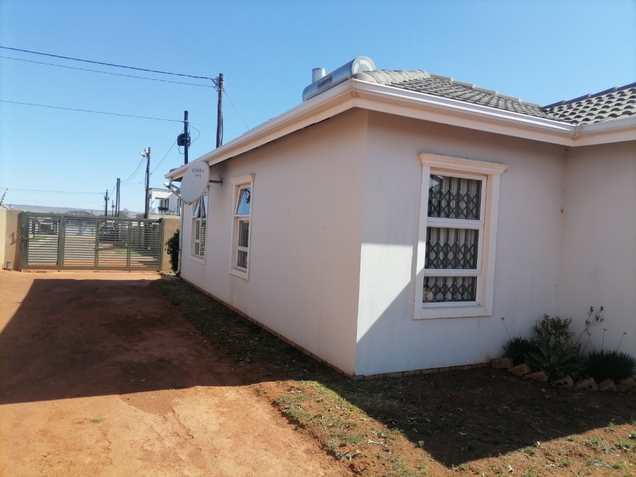 3 Bedroom Property for Sale in Protea Glen Gauteng