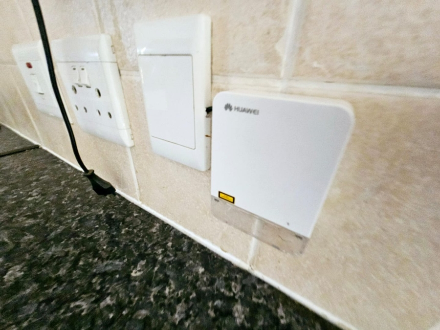 To Let 2 Bedroom Property for Rent in Heuwelsig Estate Gauteng