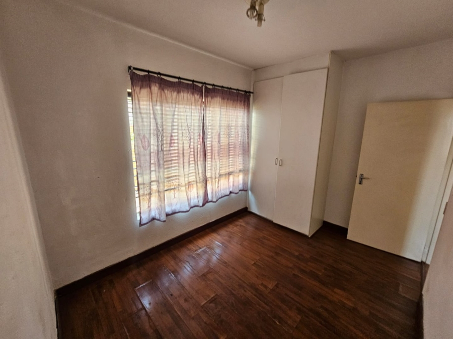 To Let 2 Bedroom Property for Rent in Heuwelsig Estate Gauteng