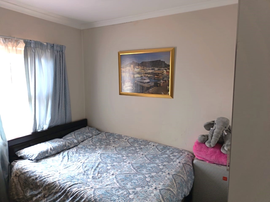 2 Bedroom Property for Sale in Rooihuiskraal North Gauteng