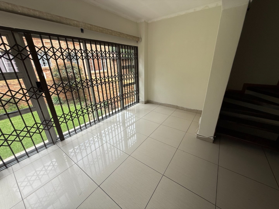 3 Bedroom Property for Sale in Rooihuiskraal Gauteng