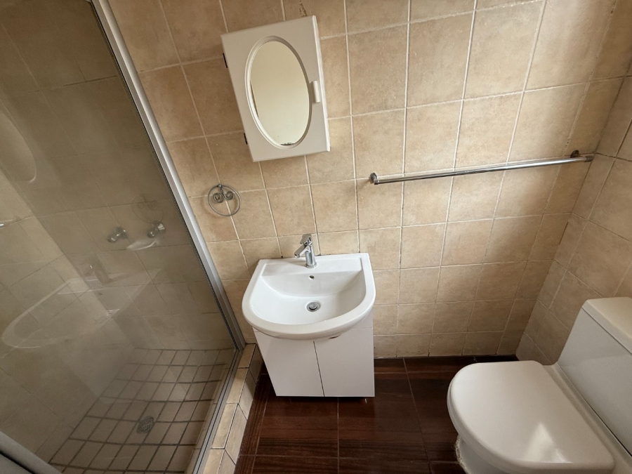 3 Bedroom Property for Sale in Rooihuiskraal Gauteng